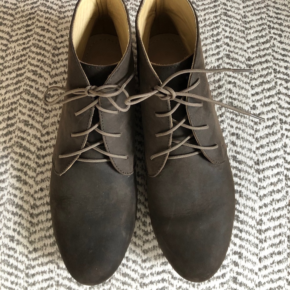 Nisolo Chukka Lace Up